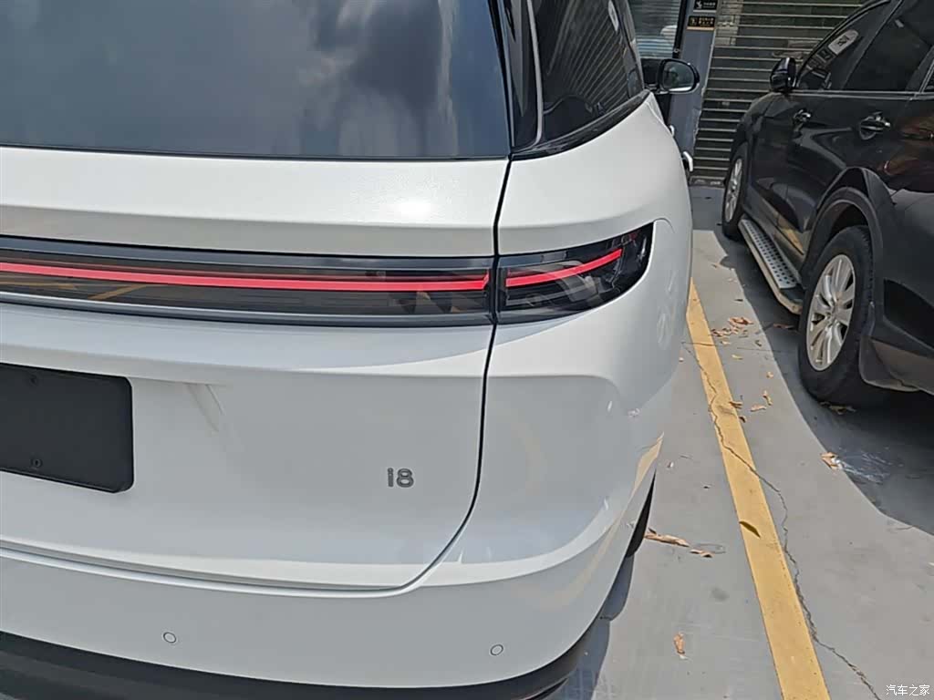 Li Auto i8, 2026 8