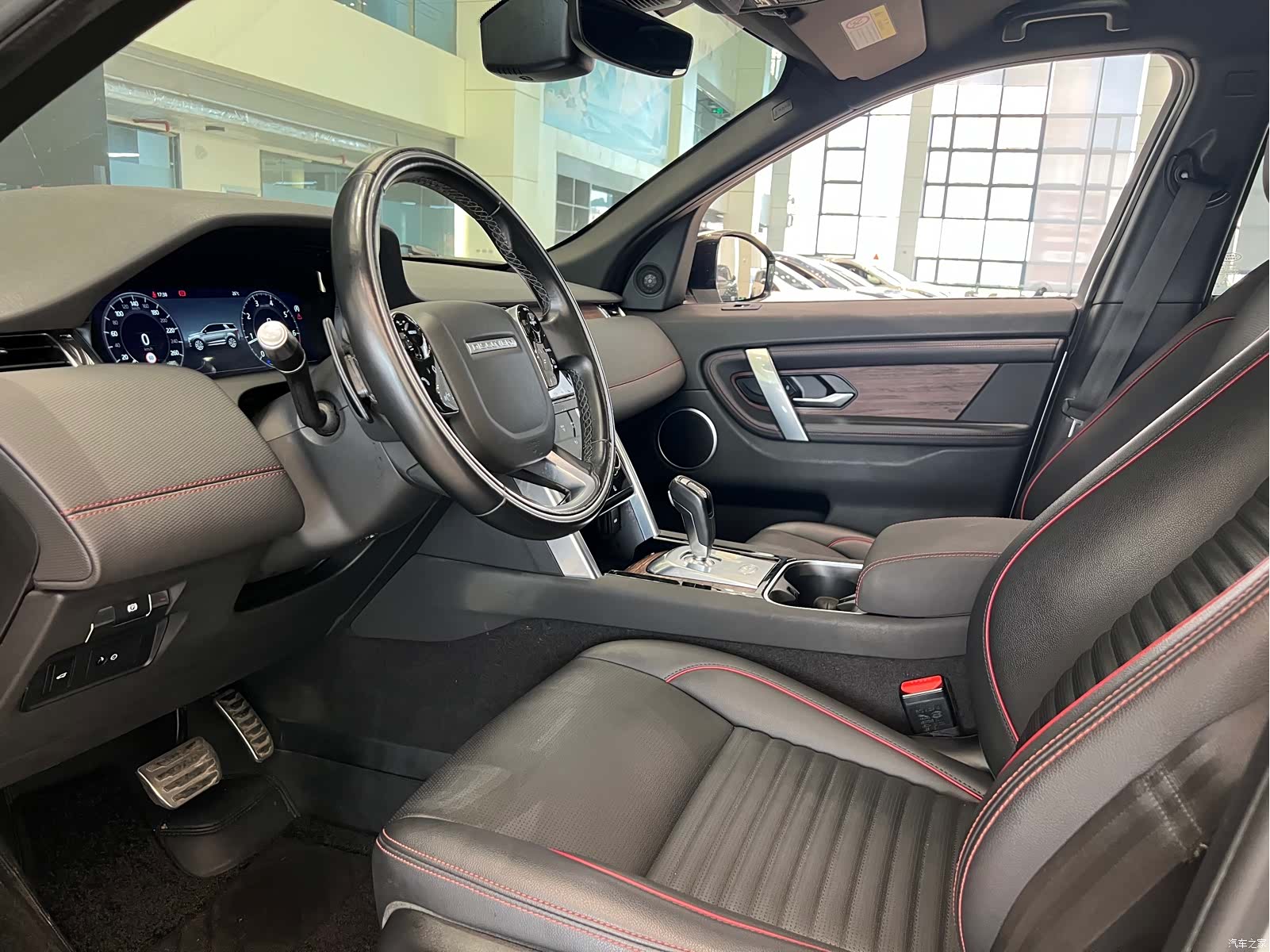 Land Rover Discovery, 2021 6
