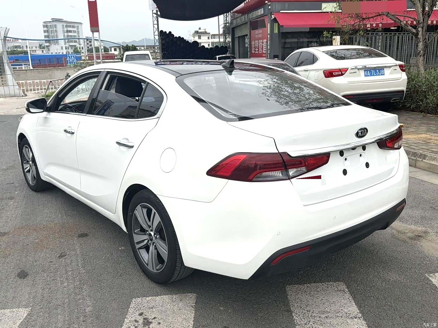 Kia GLS, 2018 9