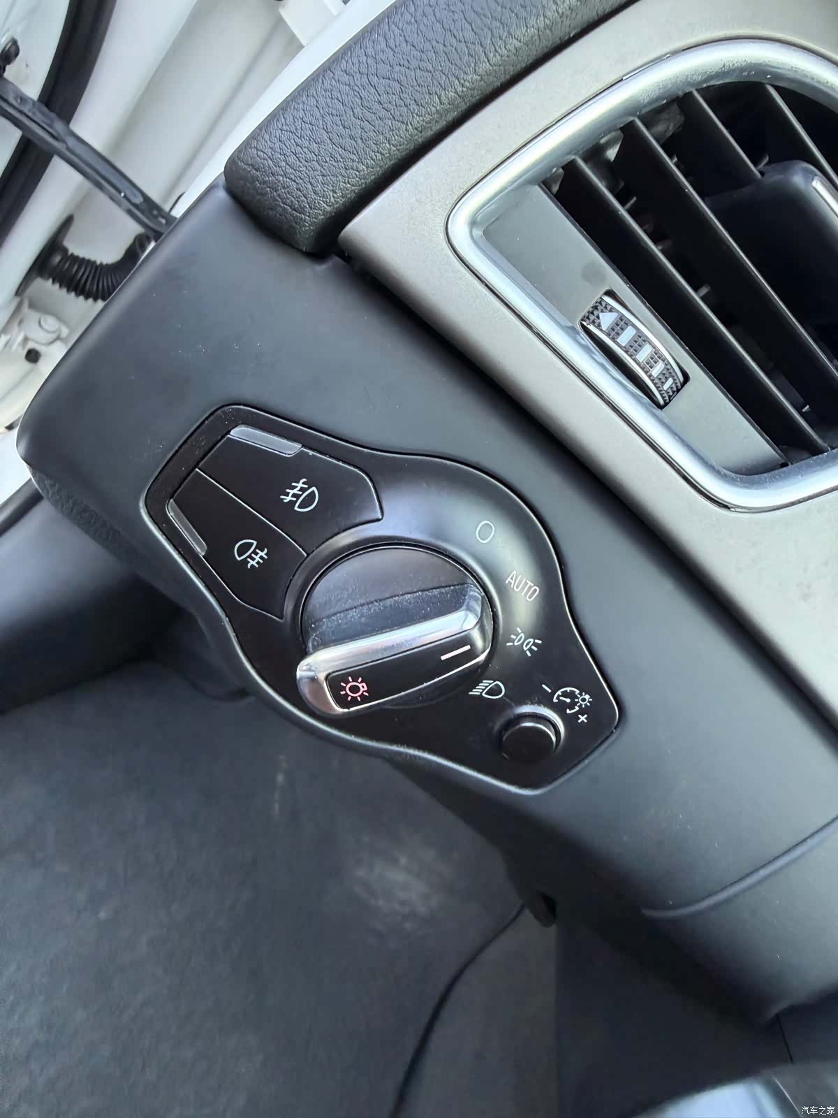 Audi A4L, 2016 19