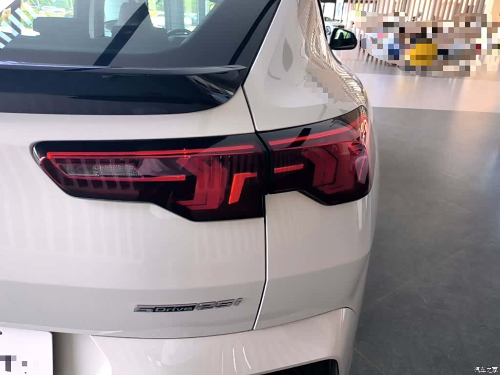 BMW X2, 2025 8