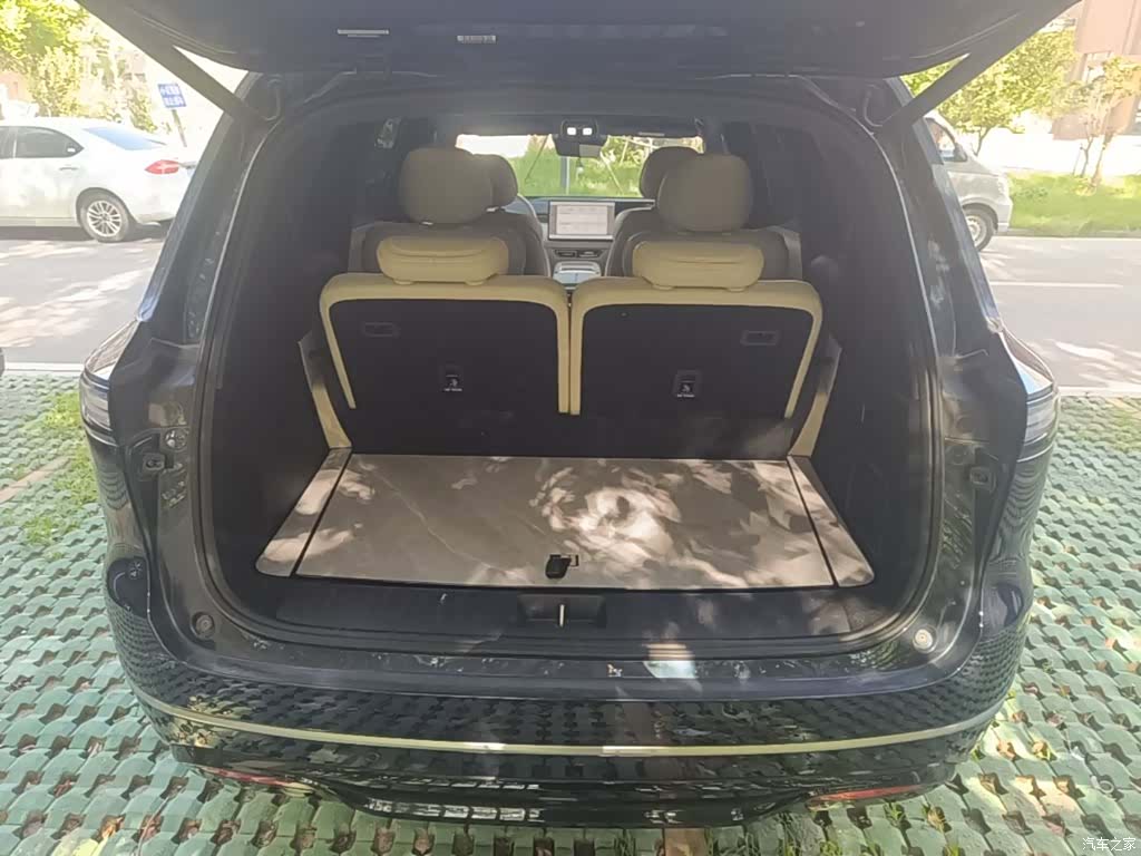 Deepal S09, 2025 19