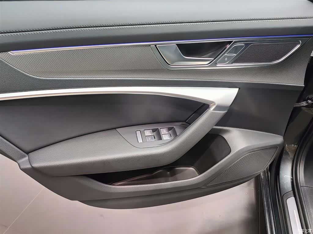 Audi A6L, 2024 21