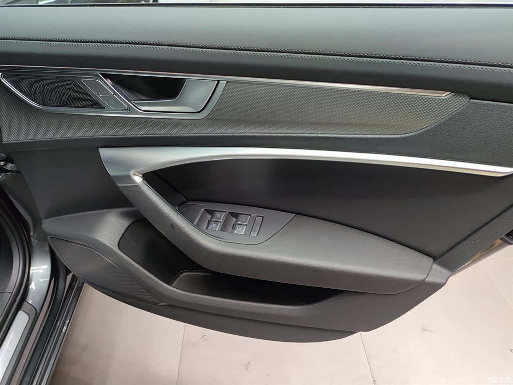 Audi A6L, 2024 19