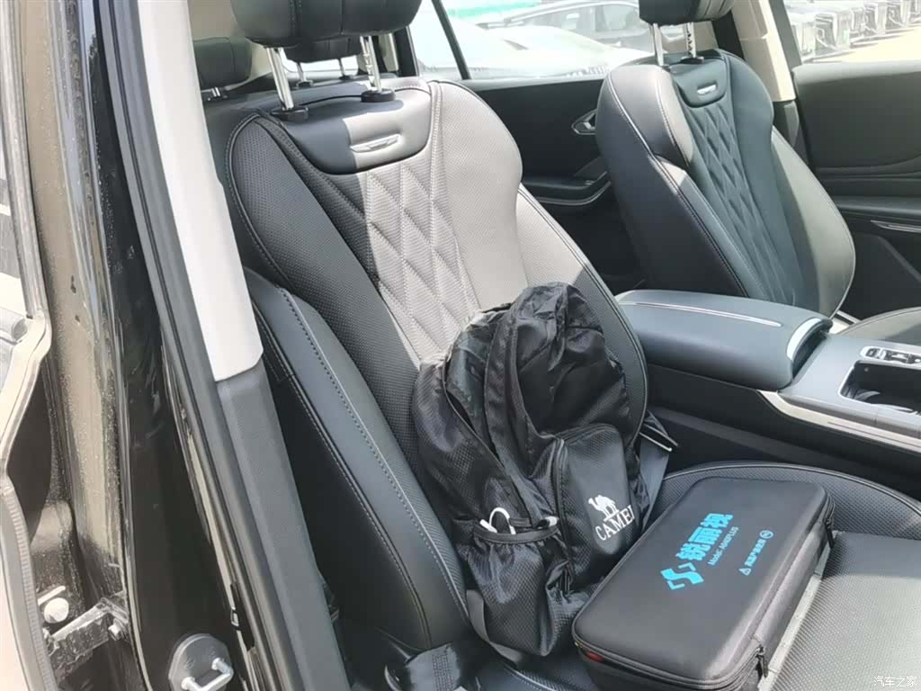 Hongqi HS7, 2024 25
