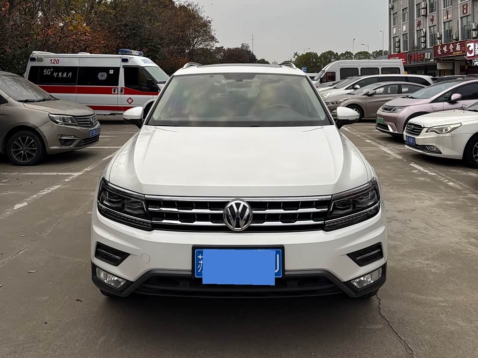 Volkswagen Tiguan L