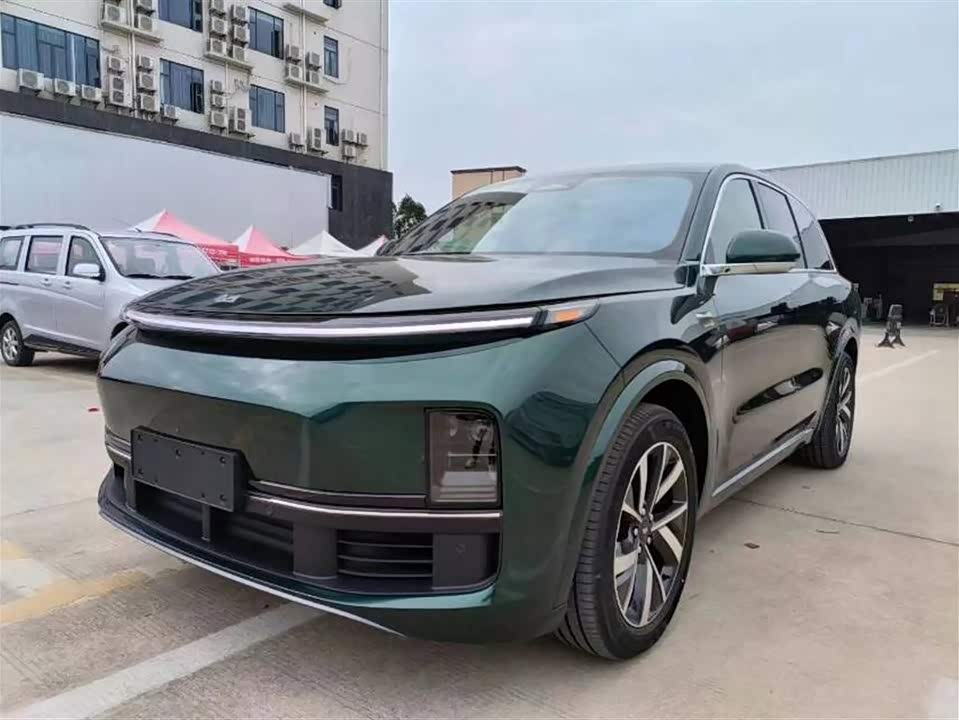 Li Auto Ideal L8