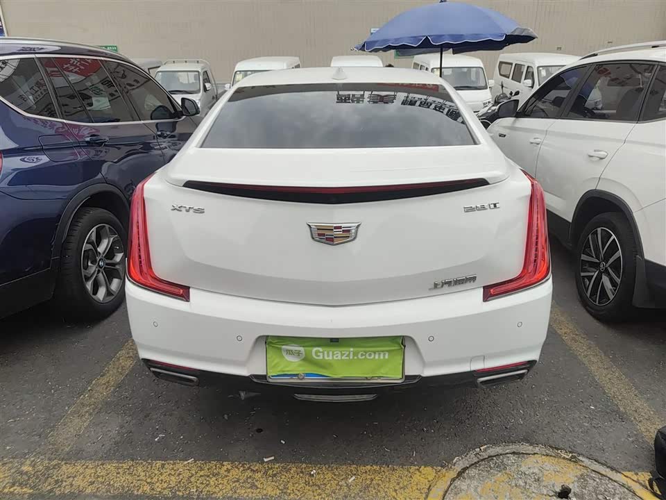 Cadillac XTS