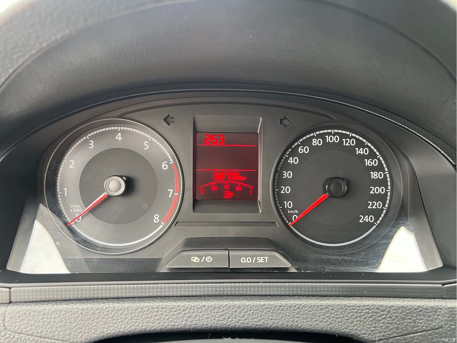 Volkswagen Santana, 2018 15