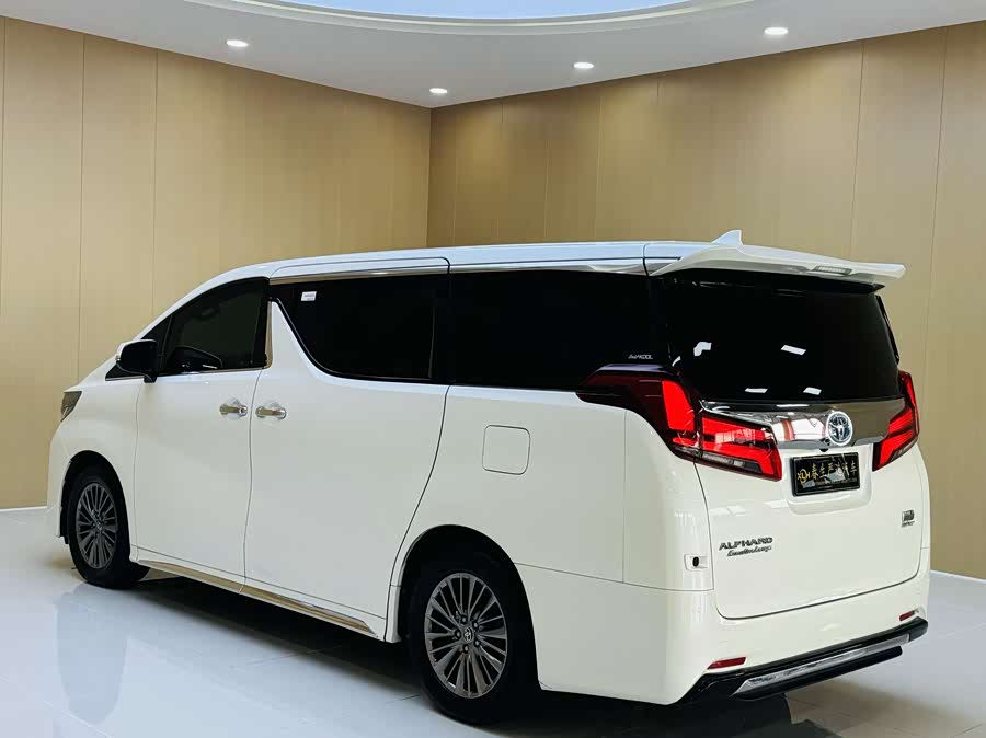 Toyota Alphard 2021, фото 15