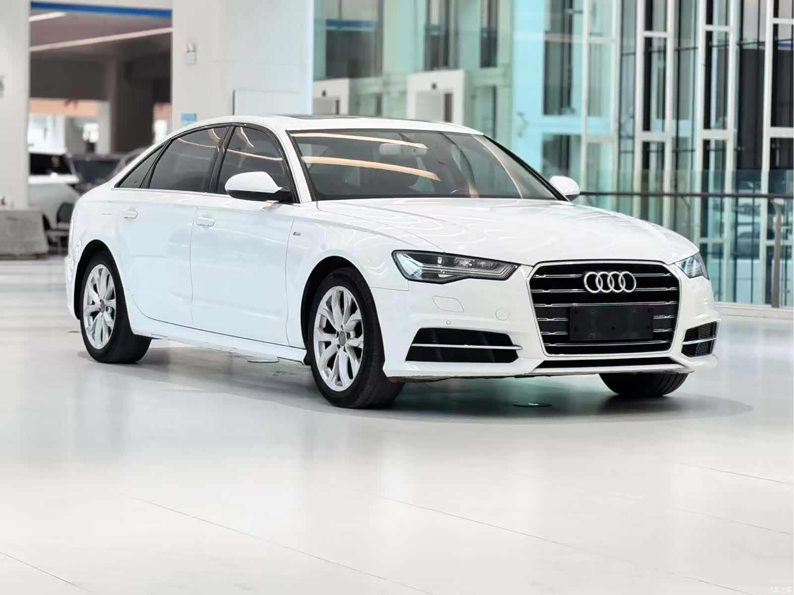 Audi A6L, 2019 3