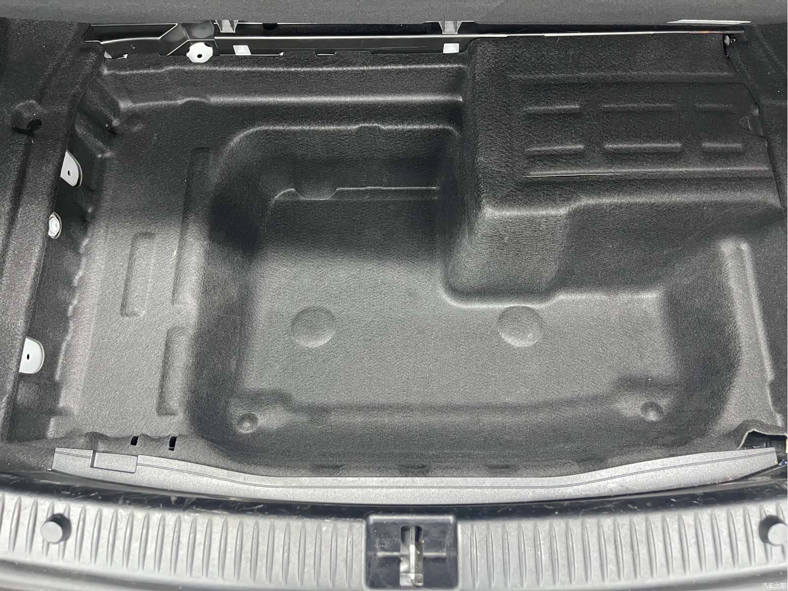 Mercedes-Benz C-Class, 2015 25