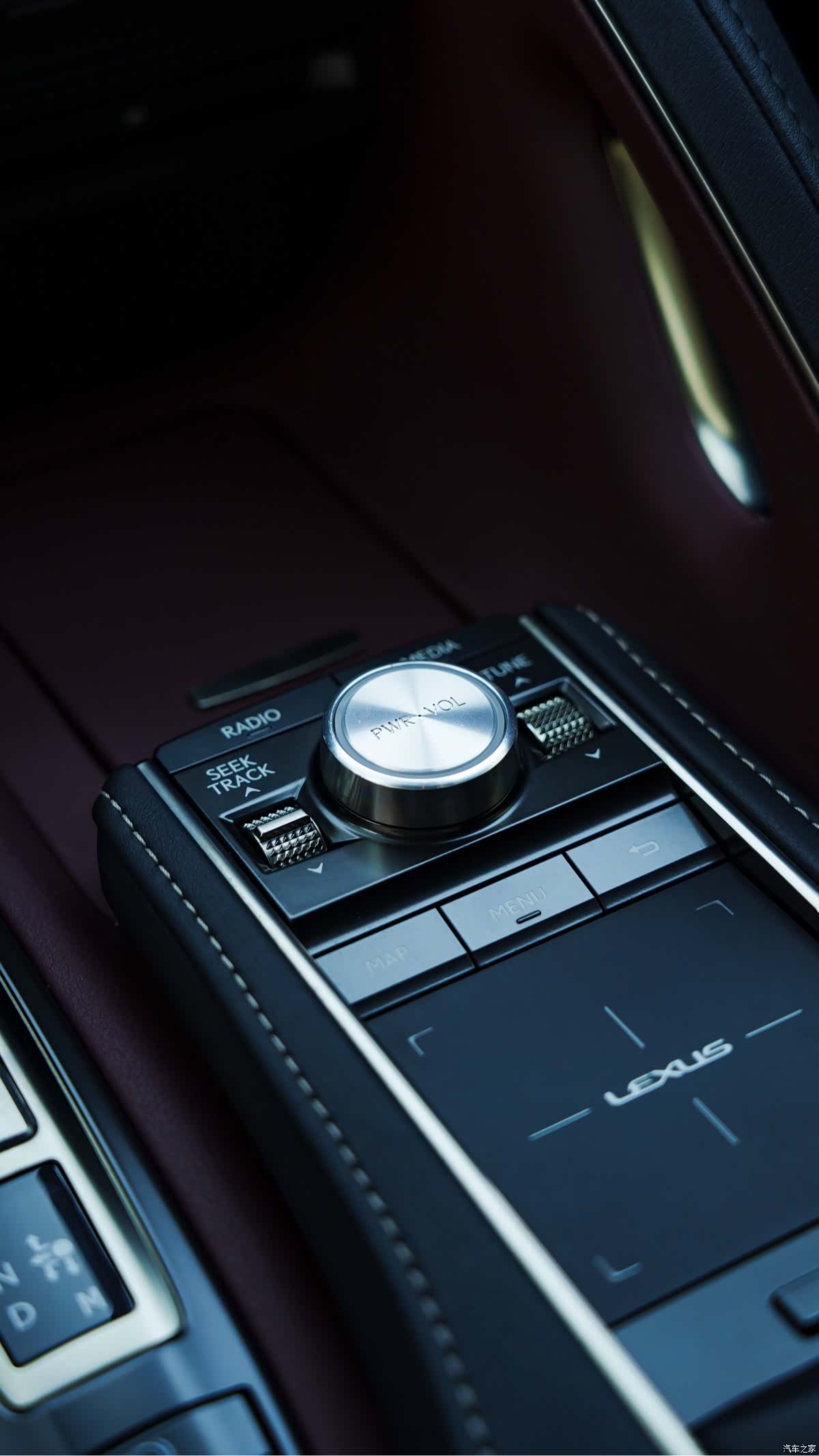 Lexus LC, 2018 17