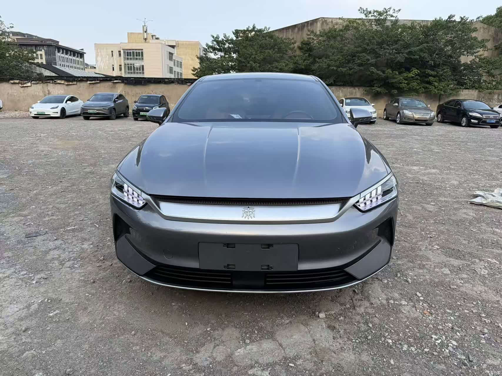BYD Qin, 2023 1