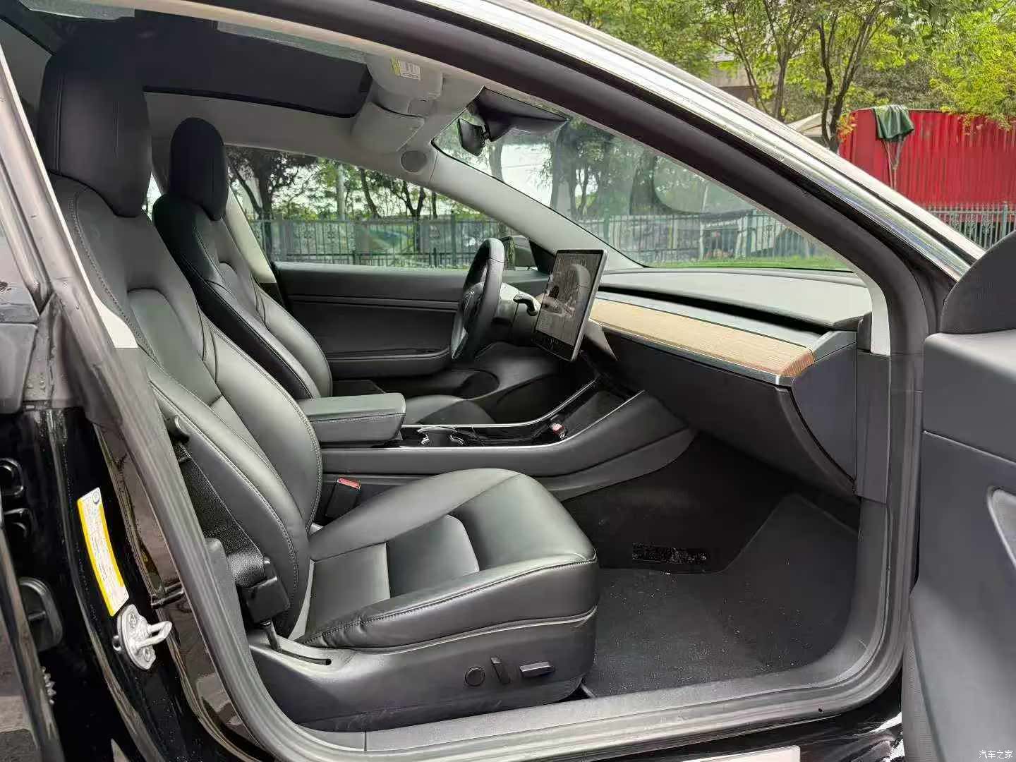 Tesla Model 3, 2020 8