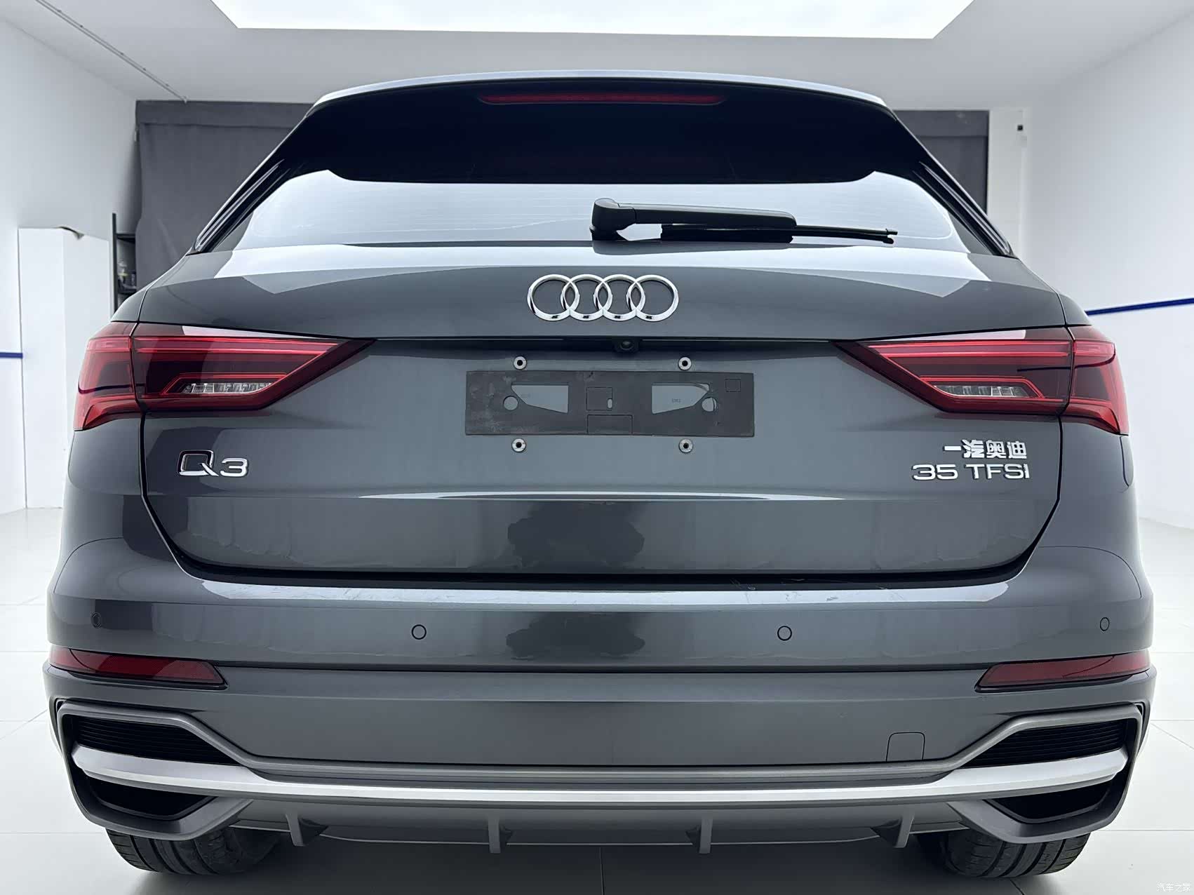 Audi Q3, 2022 все фото