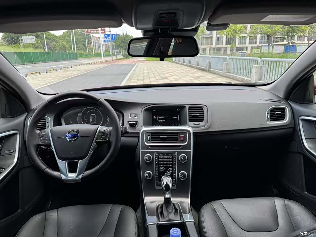 Volvo V60, 2016 14