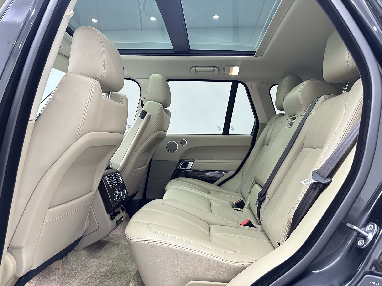 Land Rover Range Rover, 2016 11