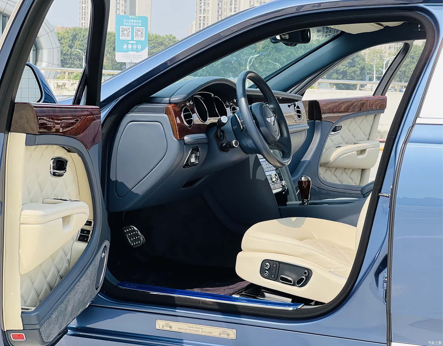 Bentley Mulsanne, 2013 все фото