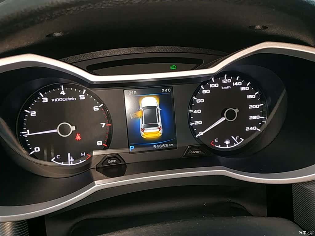 Geely Emgrand, 2018 12