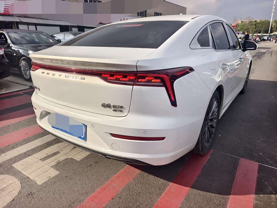 Besturn B70