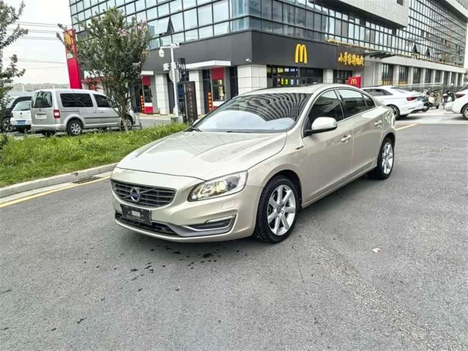 Volvo S60