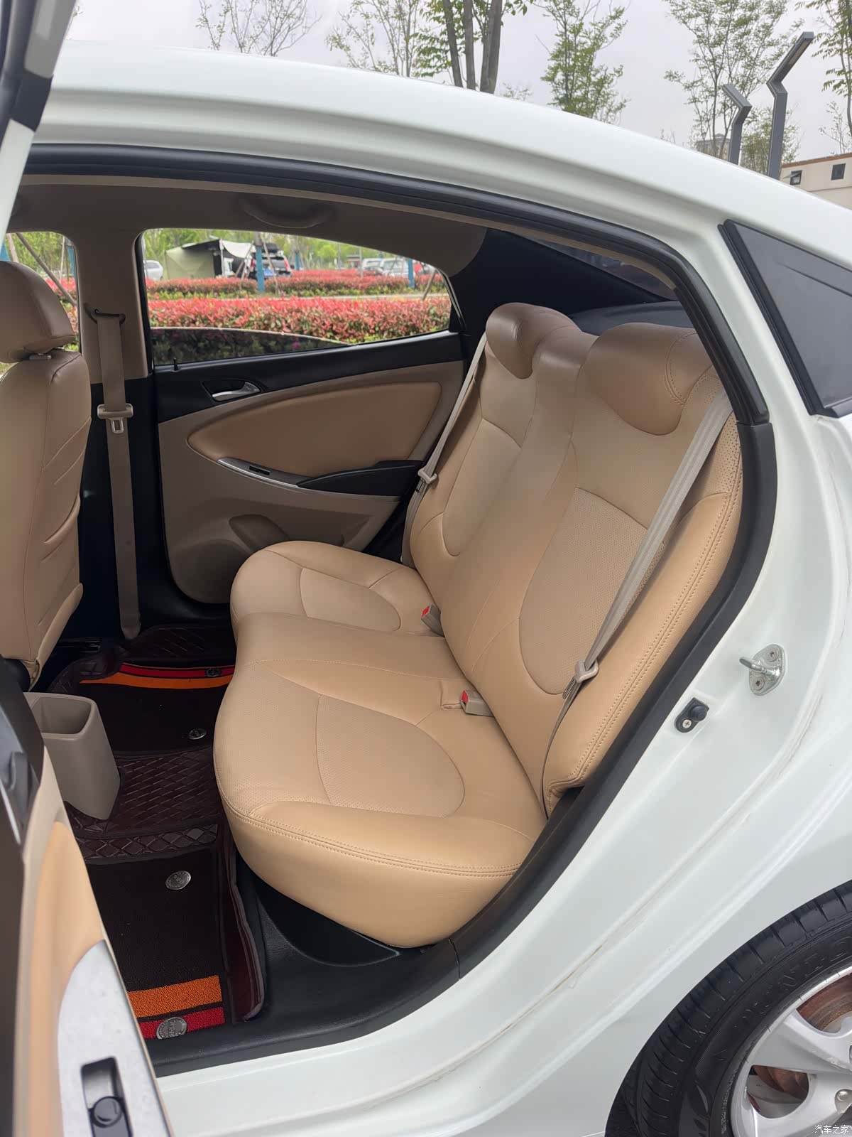 Hyundai GLS, 2014 13