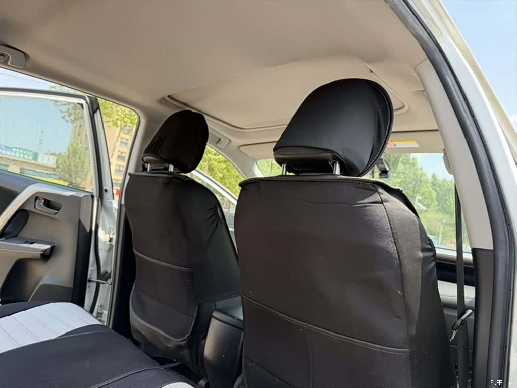 Toyota RAV4, 2016 14