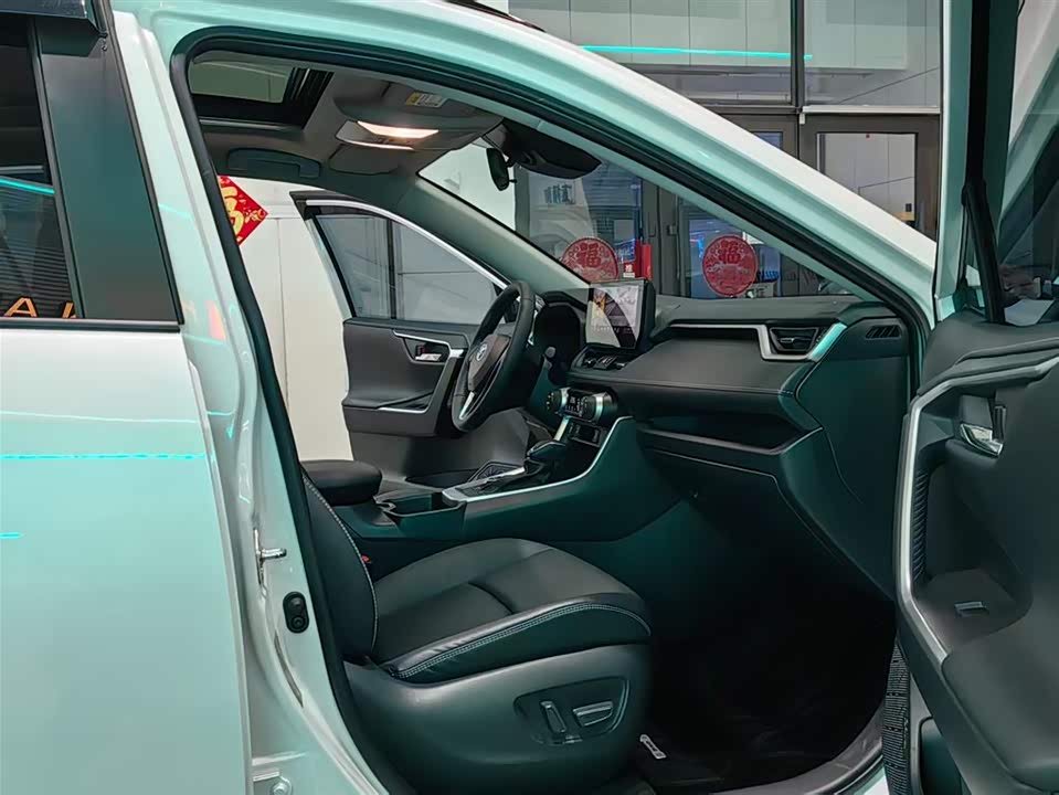 Toyota RAV4 Rongfang