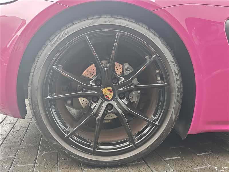 Porsche Boxster, 2024 все фото