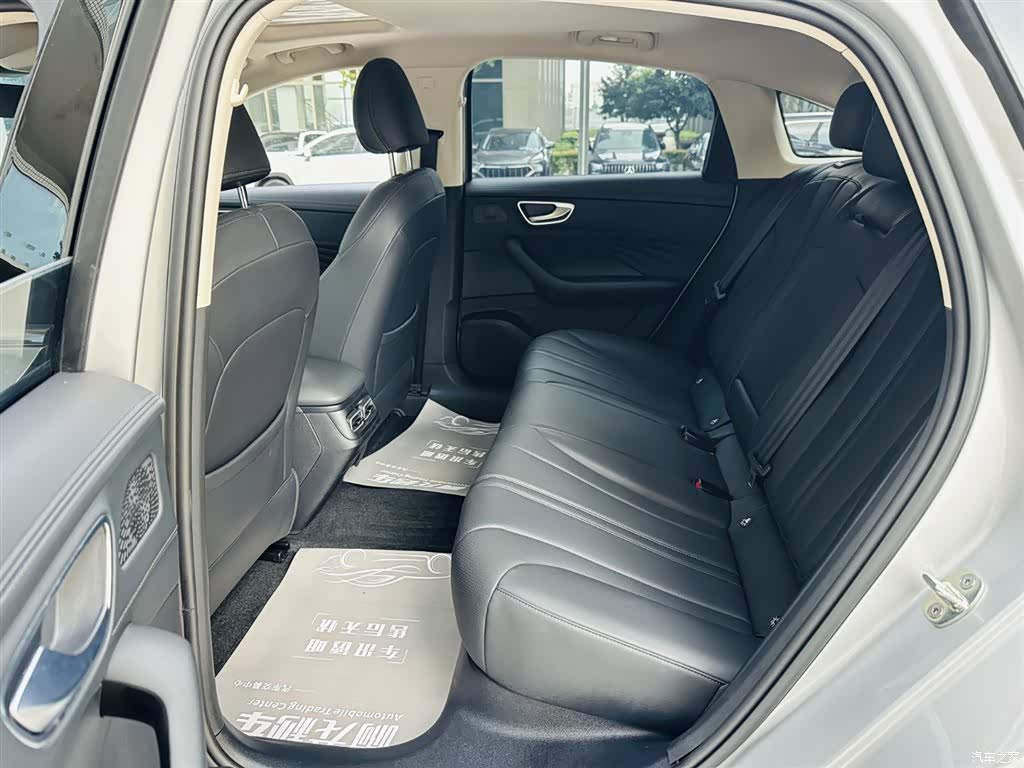 Roewe D7, 2025 12
