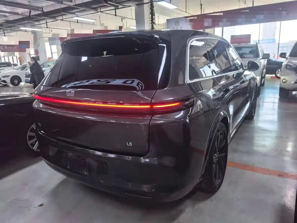 Li Auto Ideal L8