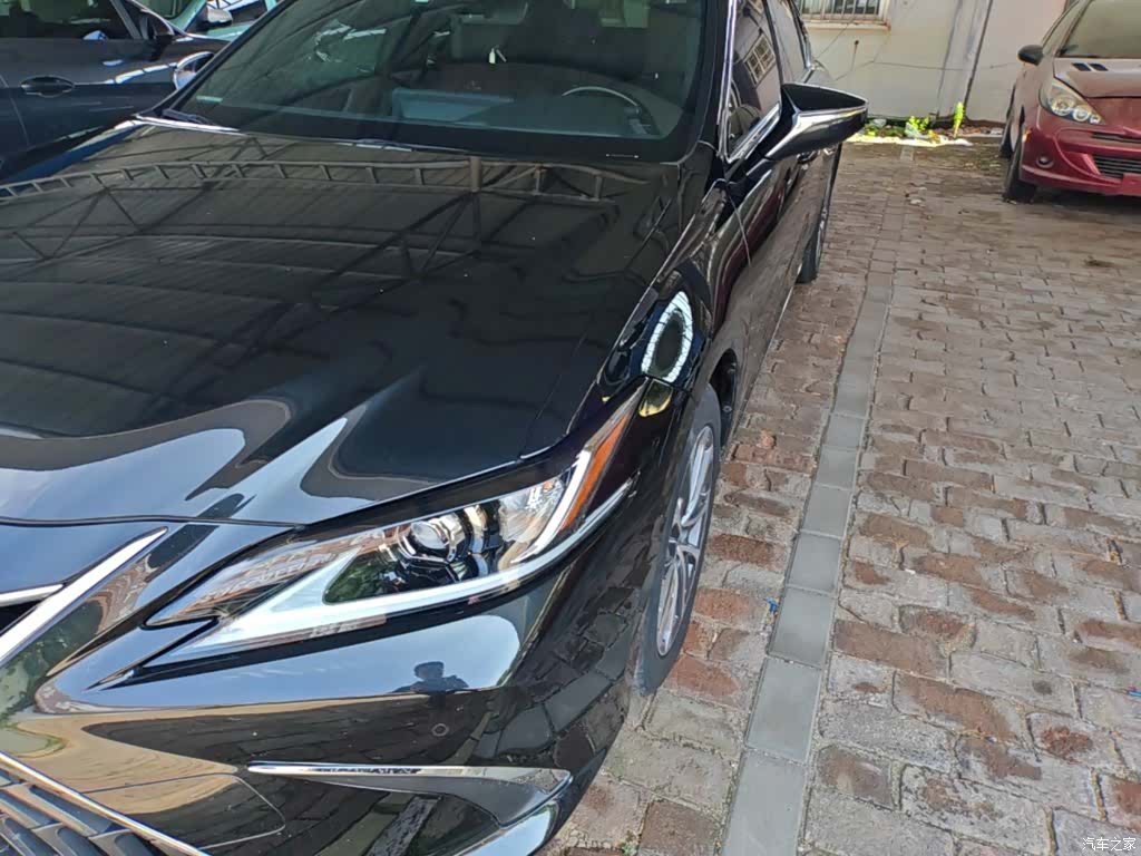 Lexus ES, 2022 18
