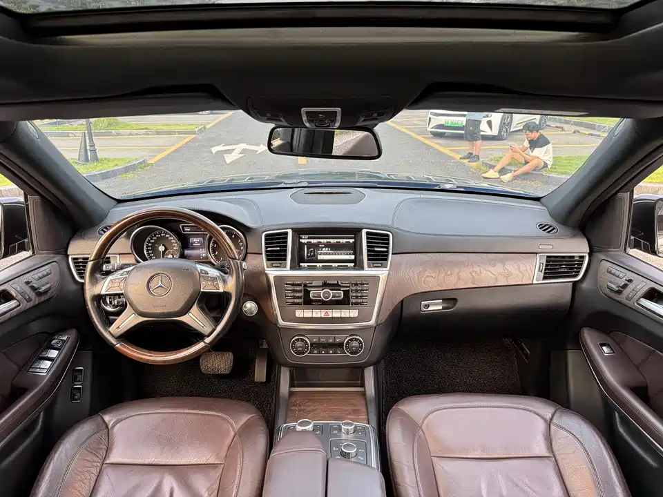 Mercedes-Benz GL grade