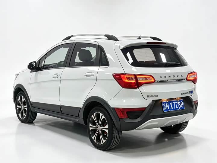 BAIC EV EX 2016 EX 200 le ku ban