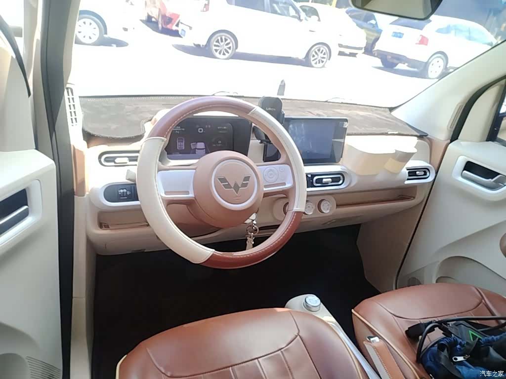 Wuling MINIEV, 2024 11