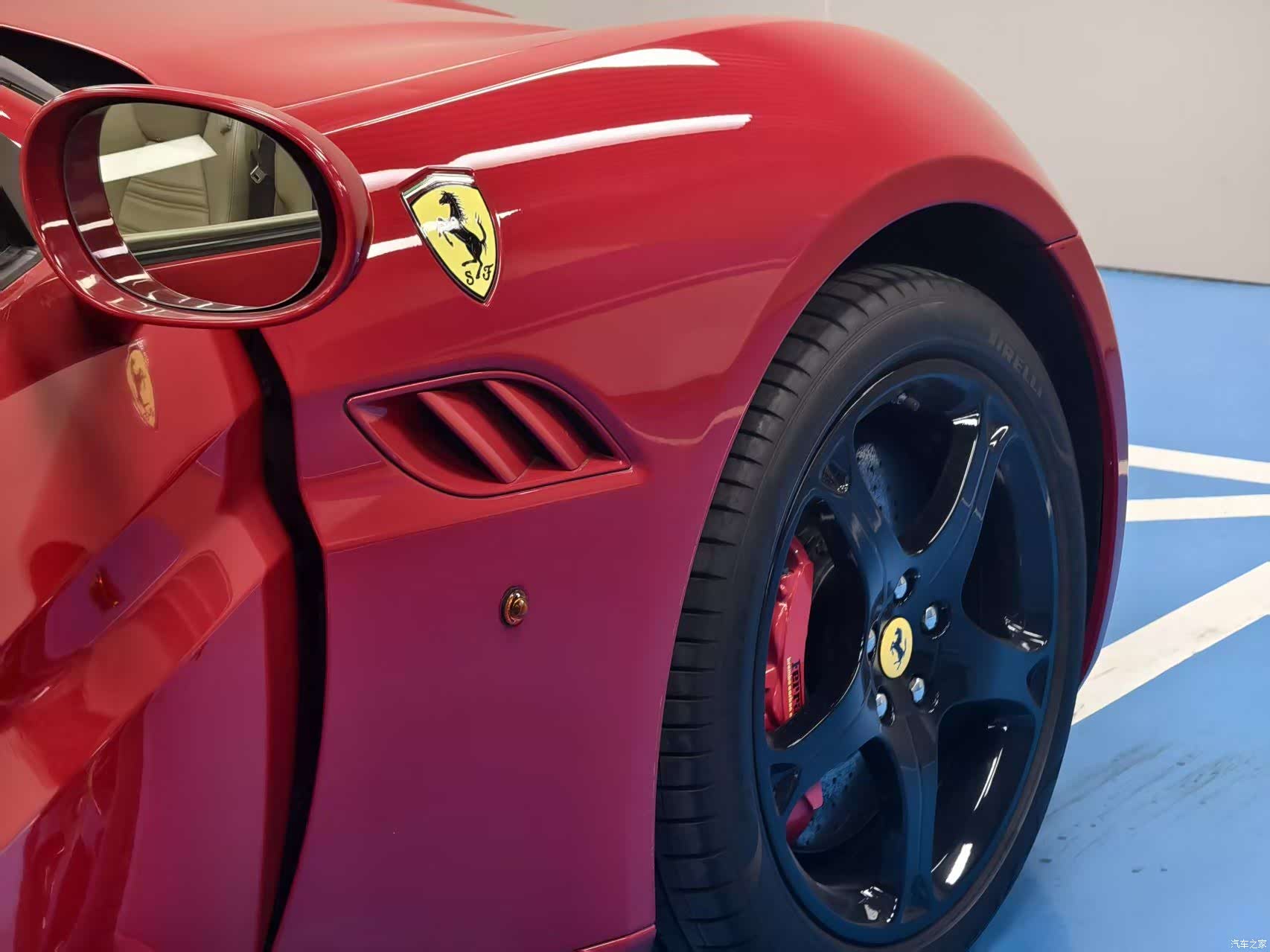 Ferrari California, 2013 6