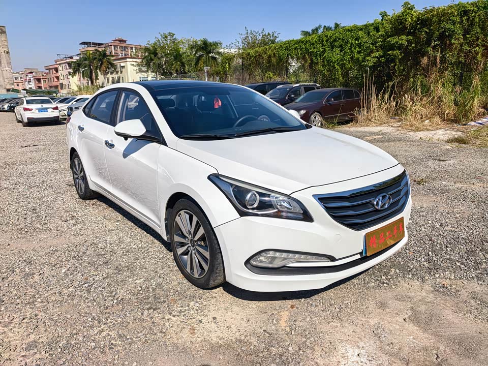 Hyundai Name picture