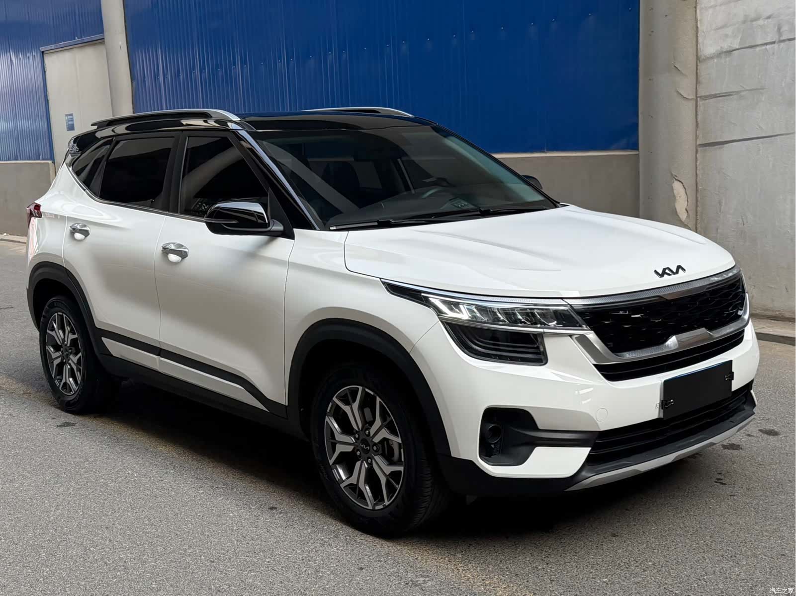 Kia KX3, 2023 3