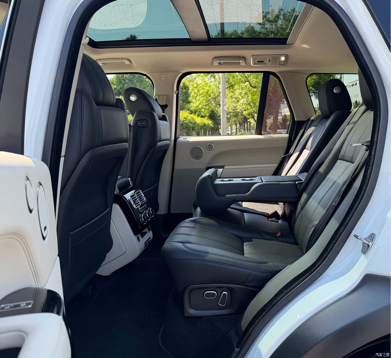 Land Rover Range Rover, 2015 9