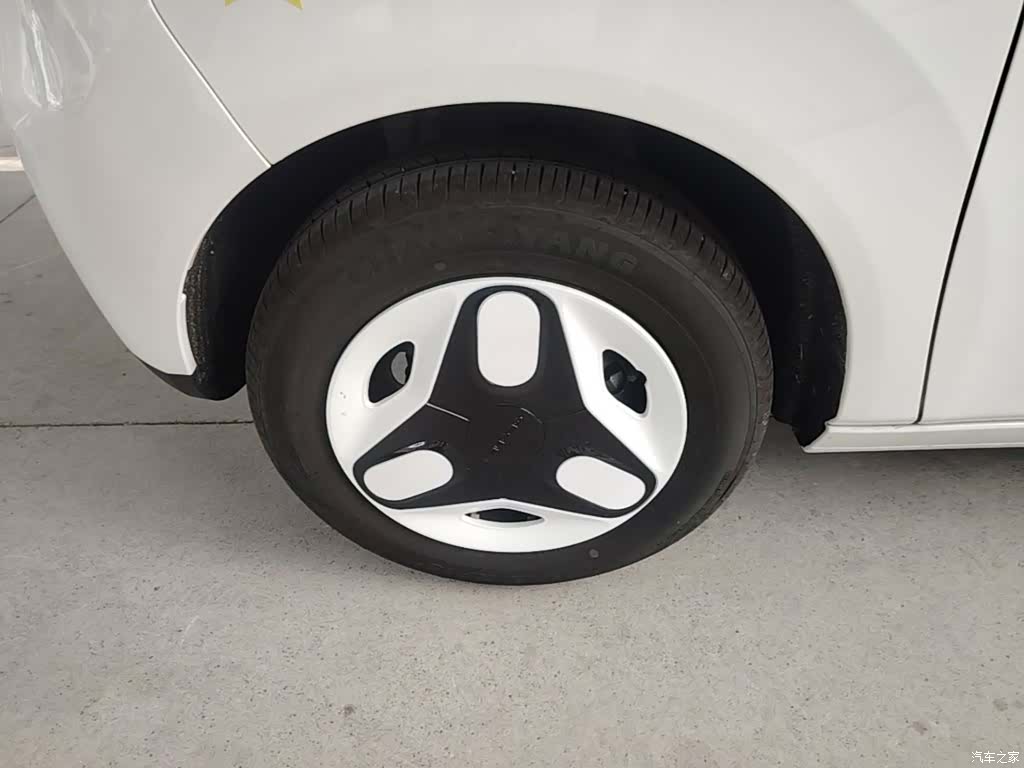 Geely Panda, 2025 23