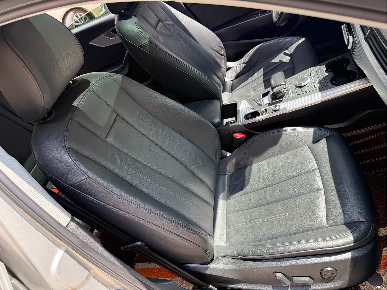Audi A4L, 2016 23