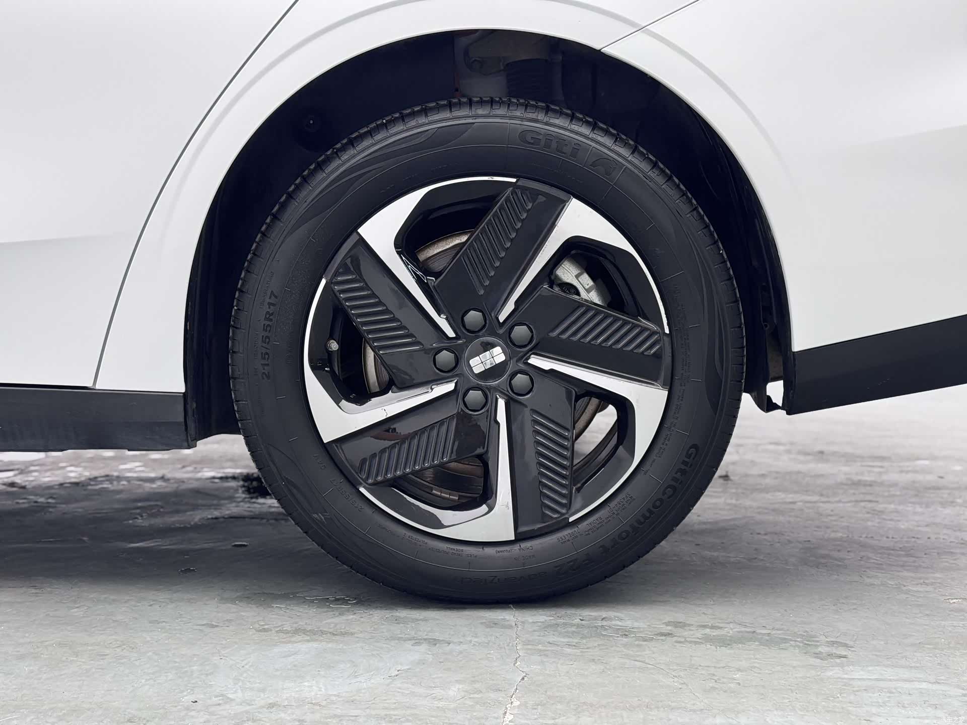 Geely Galaxy L6, 2024 15