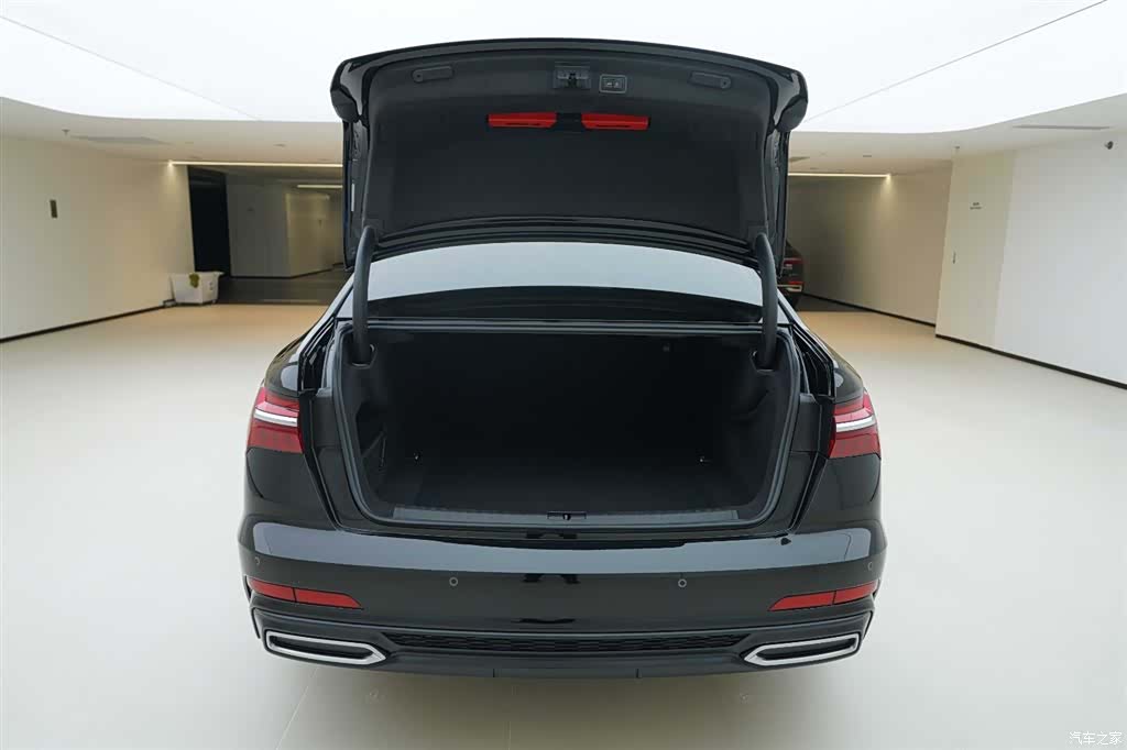 Audi A6L, 2022 6