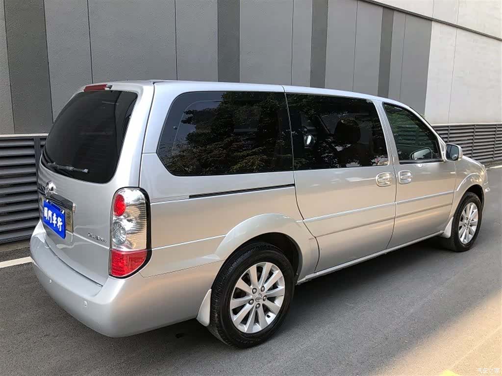 Buick GL8, 2014 13