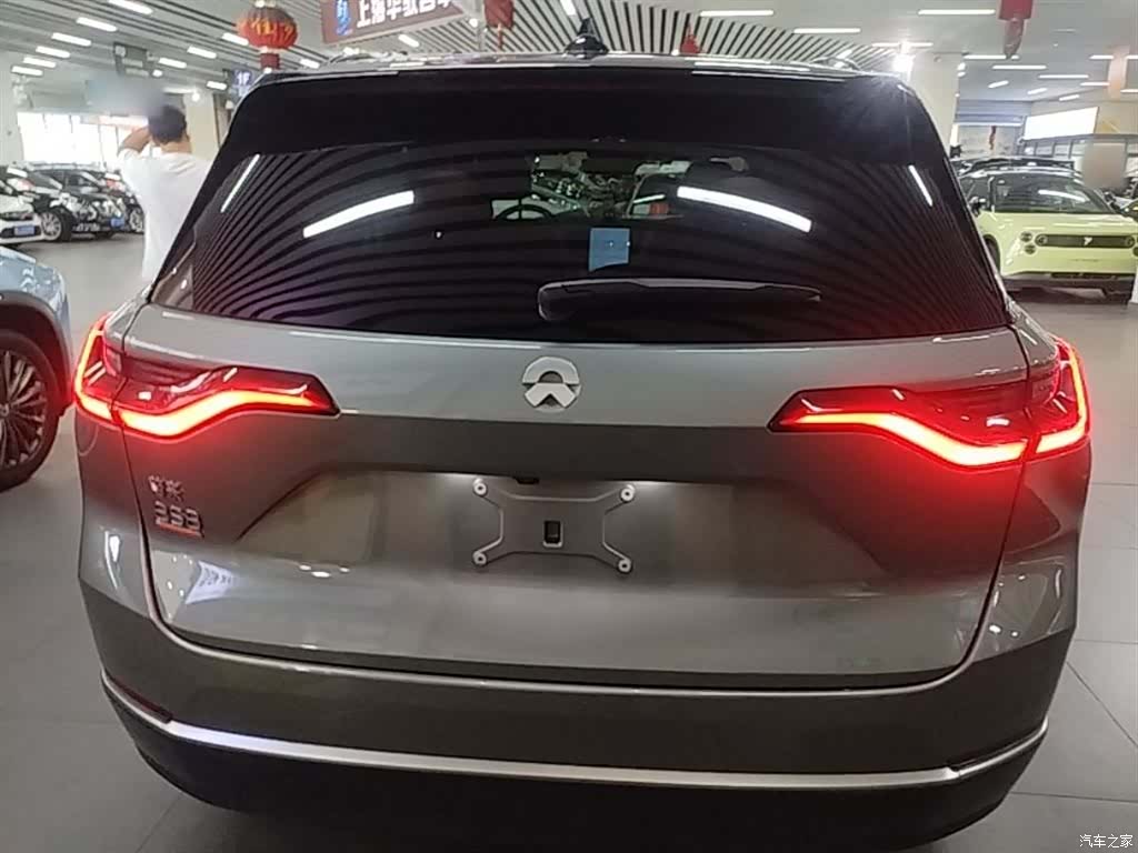 NIO ES8, 2022 6