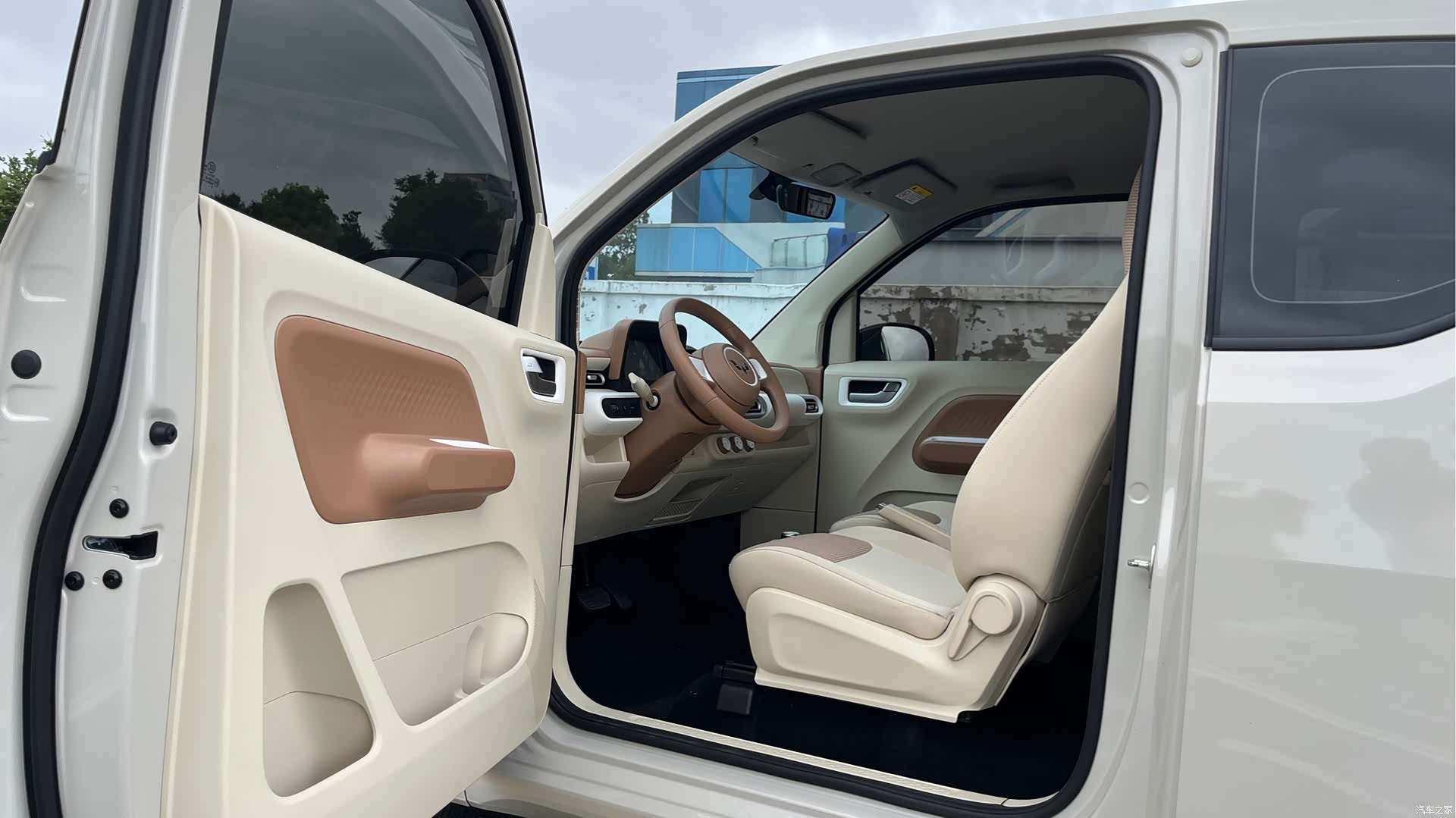 Wuling MINIEV, 2025 6