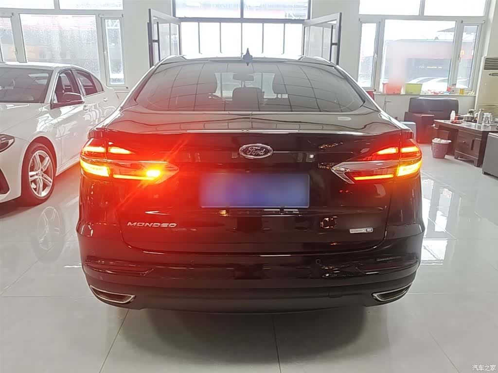 Ford Mondeo, 2022 6