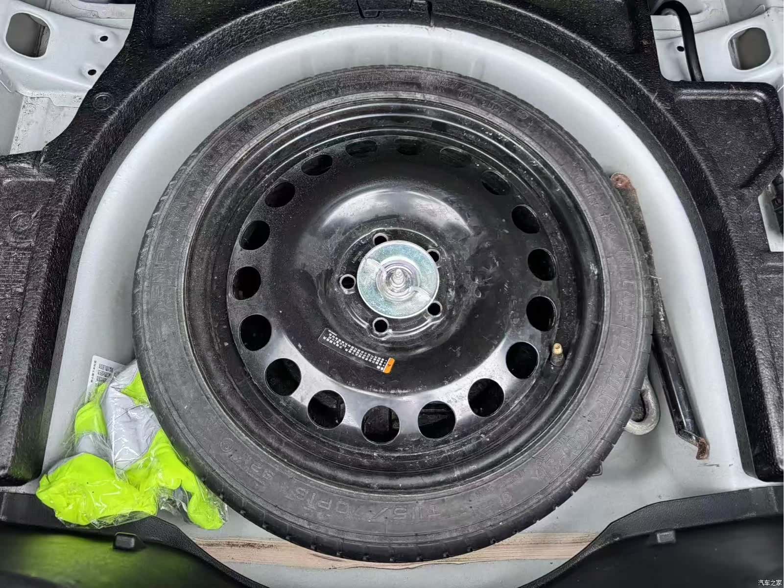 Chevrolet 320, 2018 8