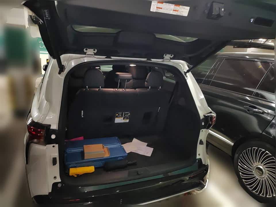 Toyota Grevia